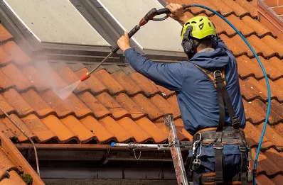 Démoussage et hydrofuge de toiture à Liercourt